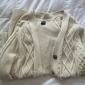 Gap Sweater